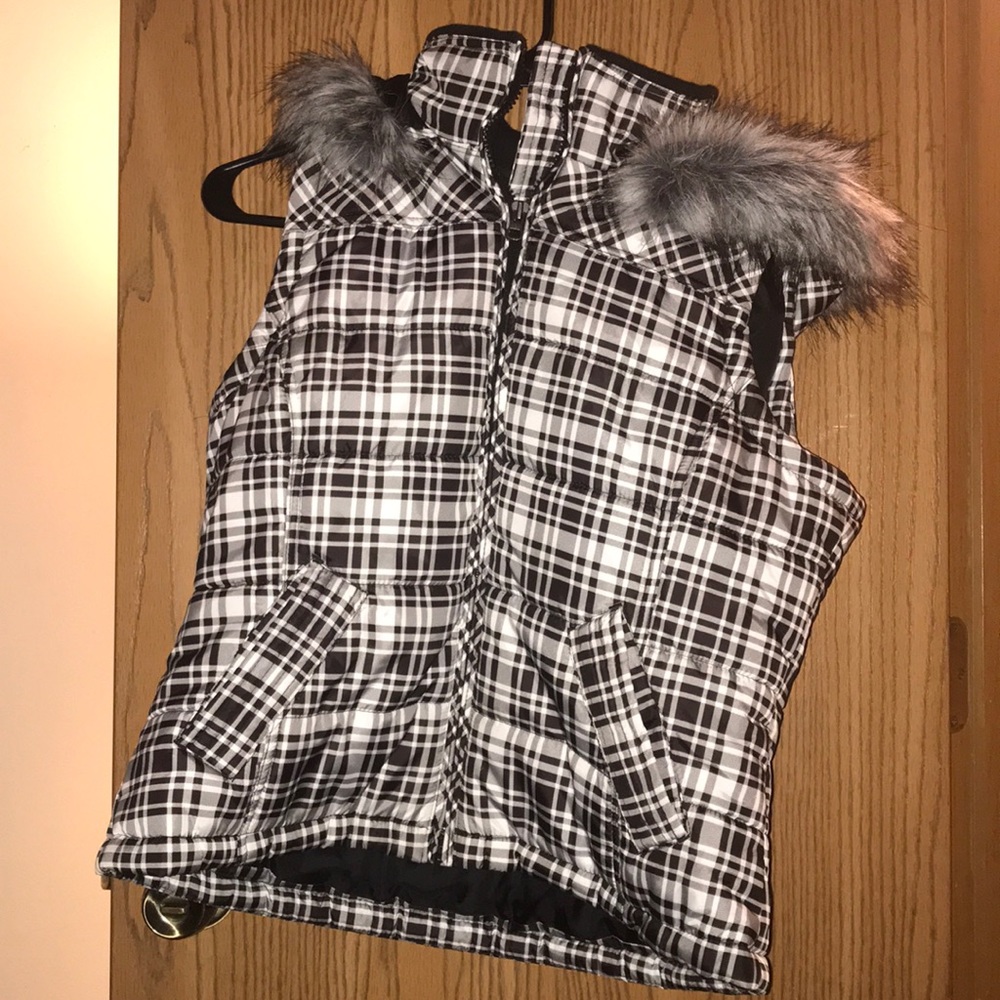 Cato Hooded Vest